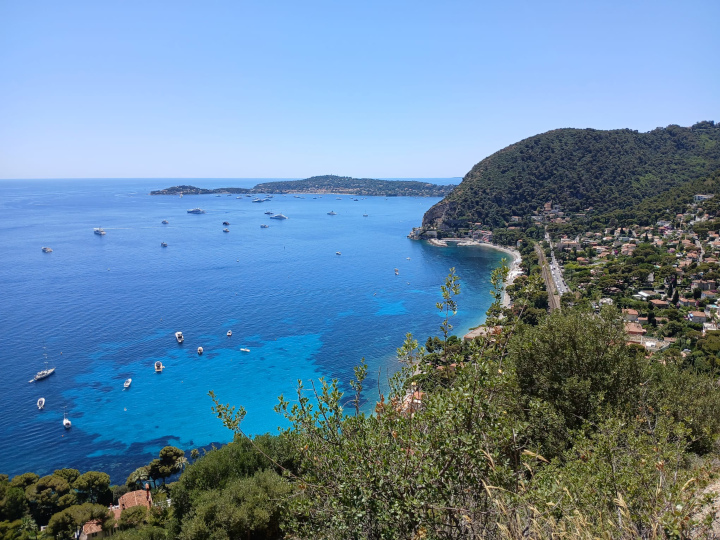 העיירה Eze מלמעלה